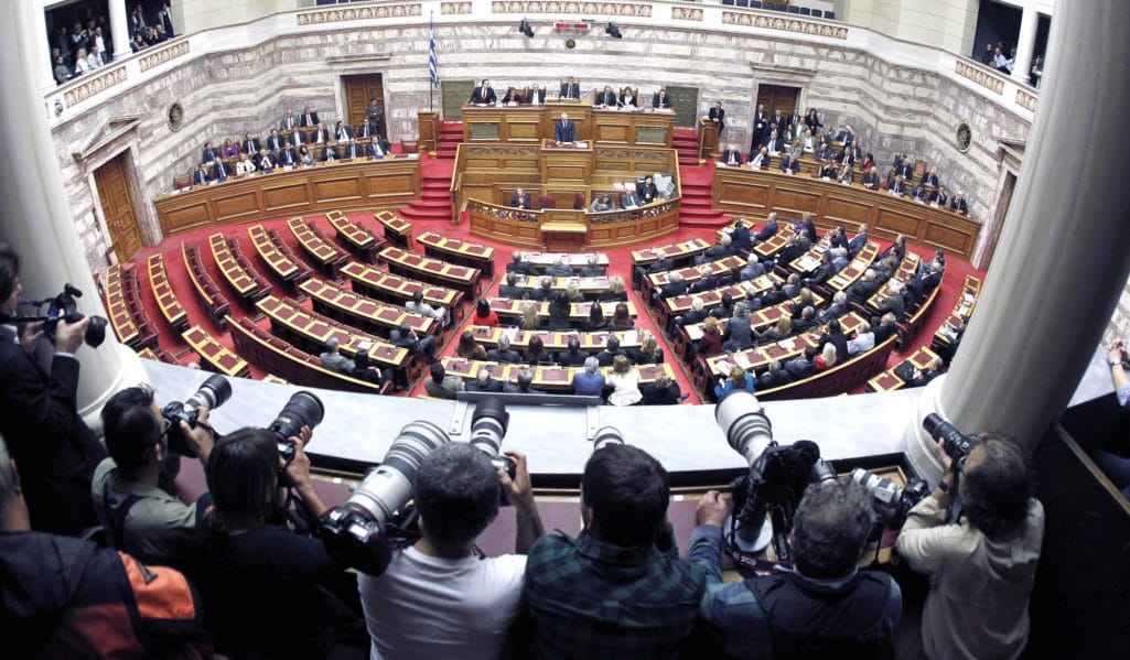 Οι βουλευτές έχουν διπλάσια πιθανότητα να εμφανίσουν προβλήματα ψυχικής υγείας από ό,τι οι άλλοι εργαζόμενοι, αλλά δυσκολεύονται να το παραδεχθούν, σύμφωνα με νέα βρετανική έρευνα η οποία έγινε ανώνυμα και μέσω διαδικτύου.