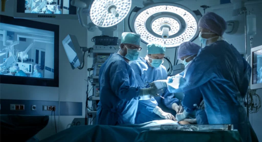 «Μαχαίρι» κόβονται τα τακτικά χειρουργεία με εσωτερικό έγγραφο προς τις ΥΠΕ που υπογράφει η αναπληρώτρια υπουργός Υγείας, Μίνα Γκάγκα