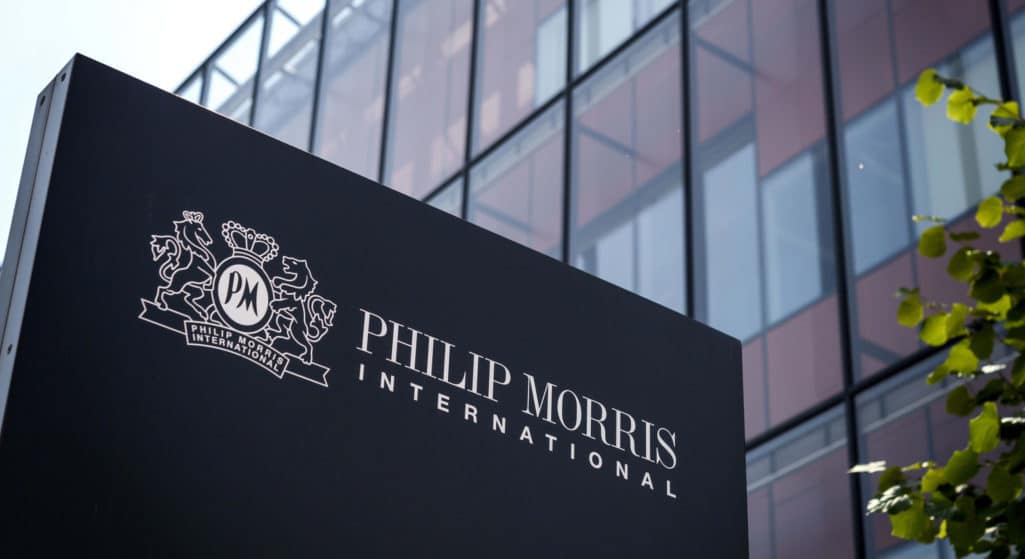 Η Philip Morris International (PMI) «άνοιξε το δρόμο» στη διάθεση των καινοτόμων εναλλακτικών προϊόντων θέρμανσης καπνού με το IQOS