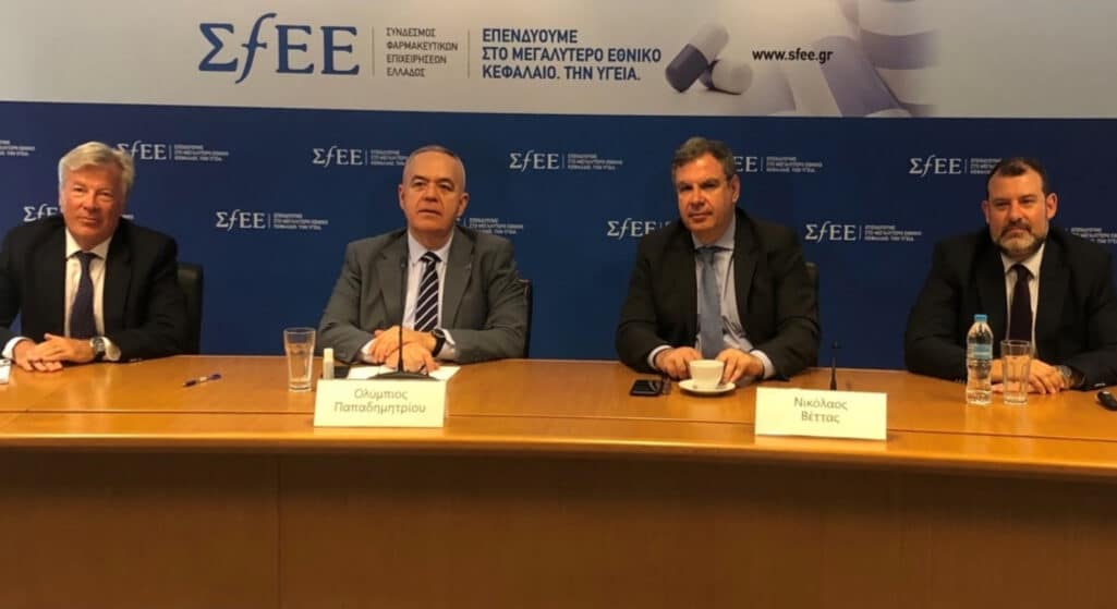 Ευκαιρία προσέλκυσης επενδύσεων για παραγωγή φαρμάκων στην Ελλάδα από διεθνείς φαρμακευτικές δημιουργεί η υγειονομική κρίση, υπό την προϋπόθεση της δημιουργίας του κατάλληλου κλίματος στο πλαίσιο του πολύ έντονου ανταγωνισμού στο έδαφος της ΕΕ, όπως αναφέρει έκθεση του ΙΟΒΕ, που παρουσιάστηκε σε συνεργασία με τον ΣΦΕΕ.