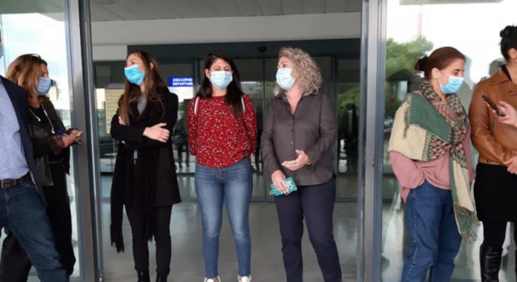 Περισσότερες από 20 ειδικευμένες νοσηλεύτριες φτάνουν εθελοντικά στη Θεσσαλονίκη προκειμένου να ενισχύσουν τις ΜΕΘ στα νοσοκομεία «Ιπποκράτειο» και ΑΧΕΠΑ.