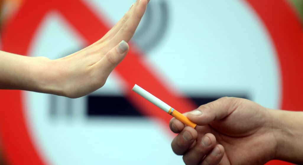 Παρά τις προσπάθειες που καταβάλλονται για τον έλεγχο του καπνίσματος, κάθε χρόνο 8 εκατομμύρια άνθρωποι βρίσκουν πρόωρο θάνατο από σχετιζόμενα με το κάπνισμα νοσήματα