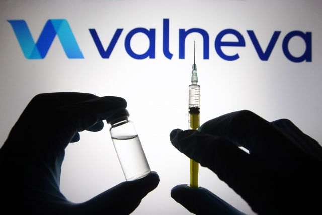 Tην κυλιόμενη αξιολόγηση για το εμβόλιο της Valneva κατά της COVID-19 ανακοίνωσε ότι ξεκινά o Ευρωπαϊκός Οργανισμός Φαρμάκων (EMA).